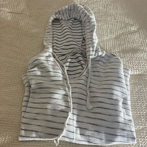 Light weight sweater